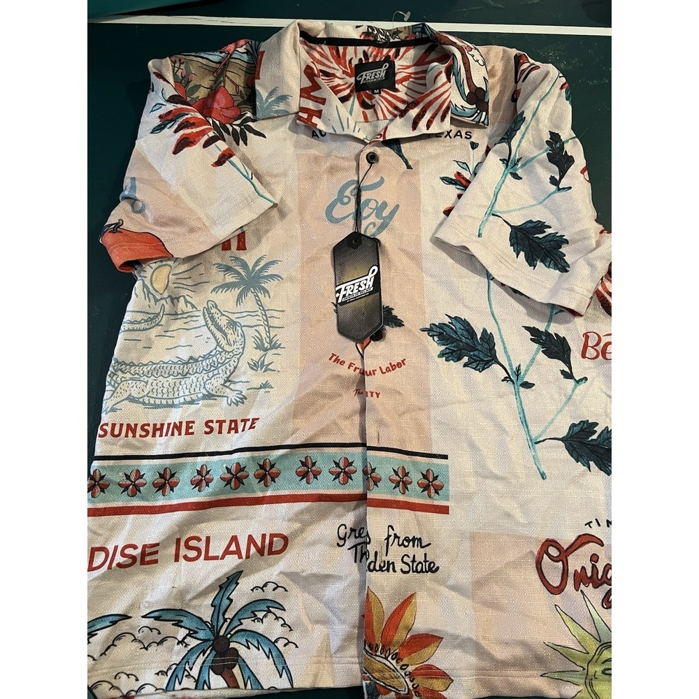 NWT‎ Fresh Prints Of Bel Air Hawaiian Shirt Size Medium